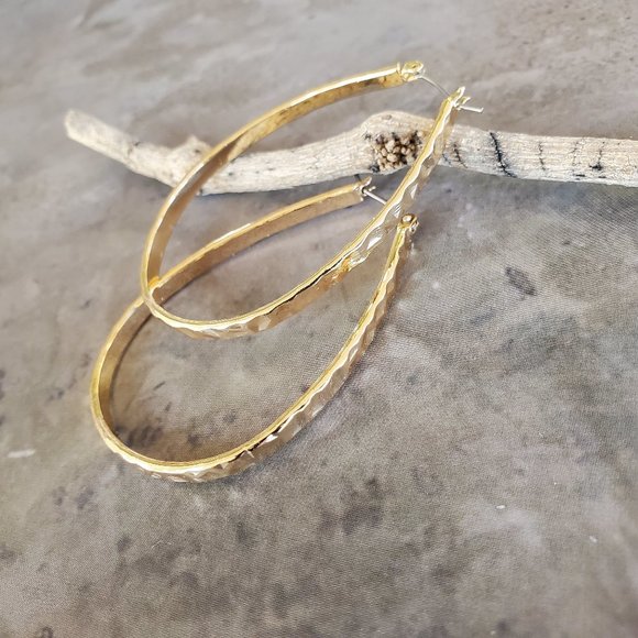 Tahari Gold Hammered Oblong Hoops Hoop Earrings - Picture 11 of 11